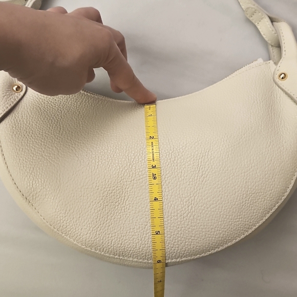 Banana Repeblic Vida Half-moon Shoulder Bag - Picture 10 of 10